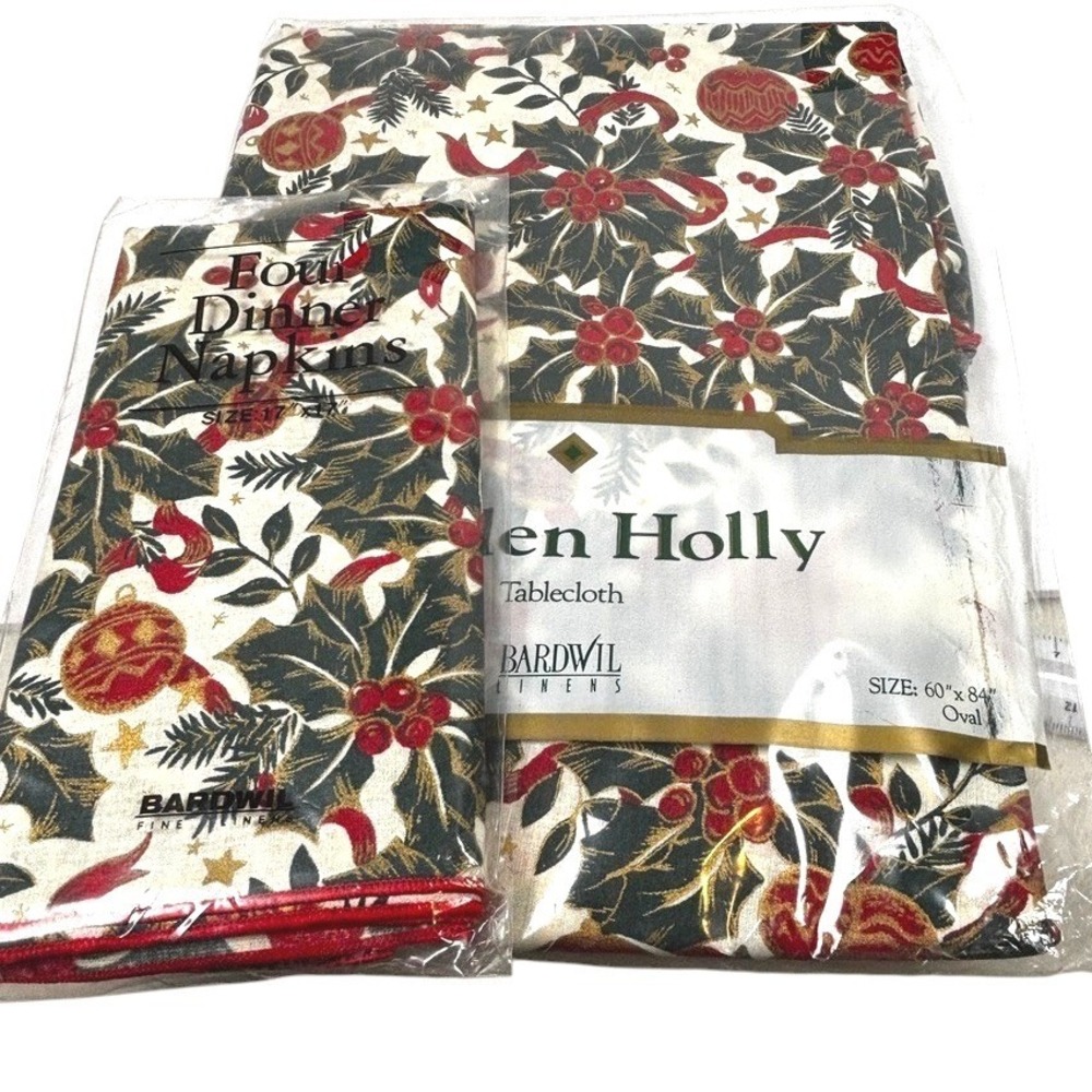 Vtg 90s Bardwil Golden Holly Christmas TableclothNapkins 60x84 Oval 4 NapkinsNEW